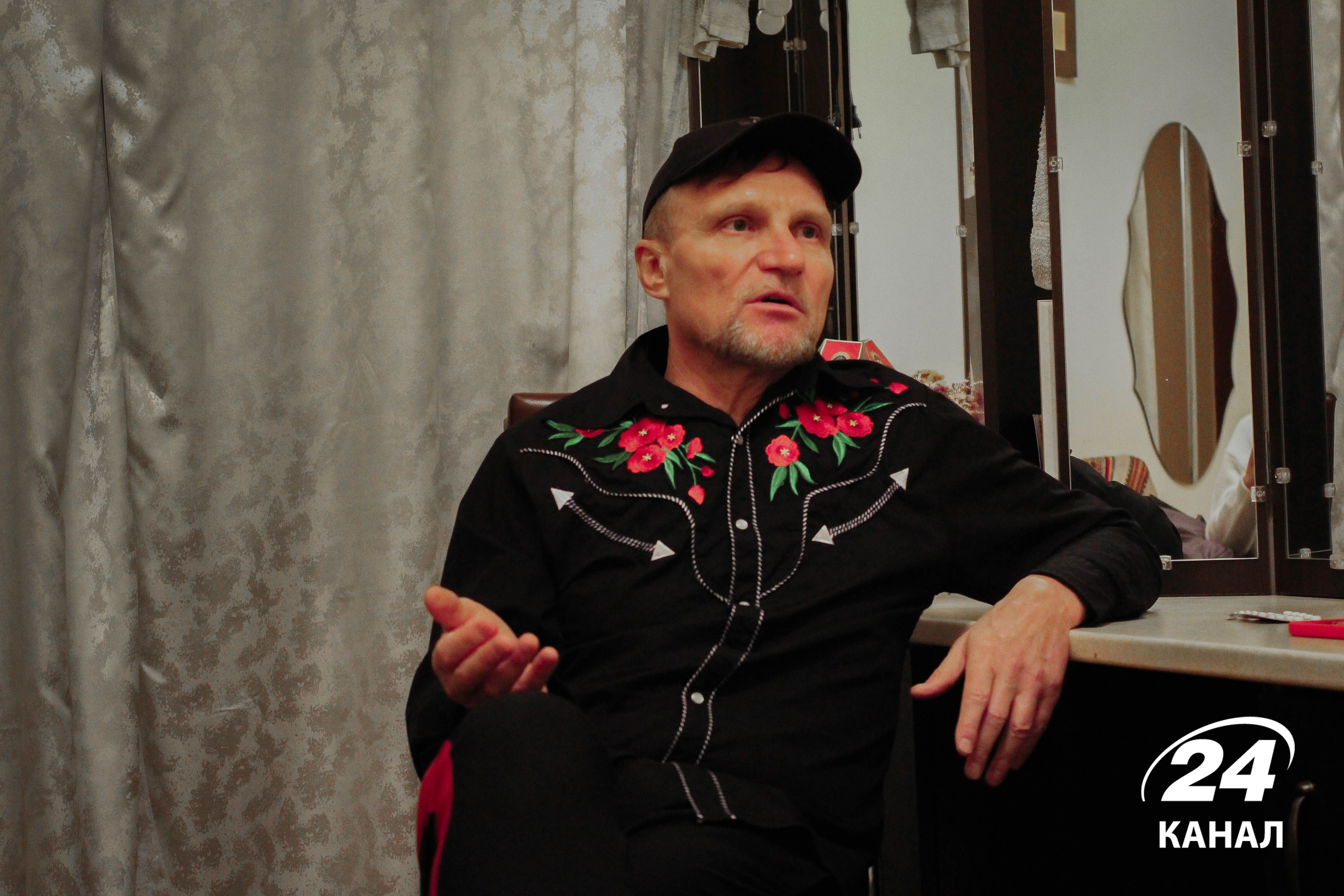 Олег Скрипка сказав, чи зміг би піти на фронт Олег Скрипка сказав, чи зміг би піти на фронт