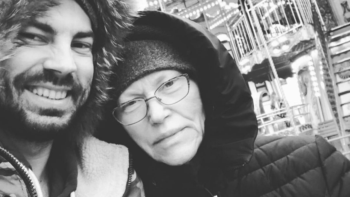 Андрей Бедняков обратился к Шольцу – детское фото в леопардовой шубе Андрей Бедняков обратился к Шольцу – детское фото в леопардовой шубе