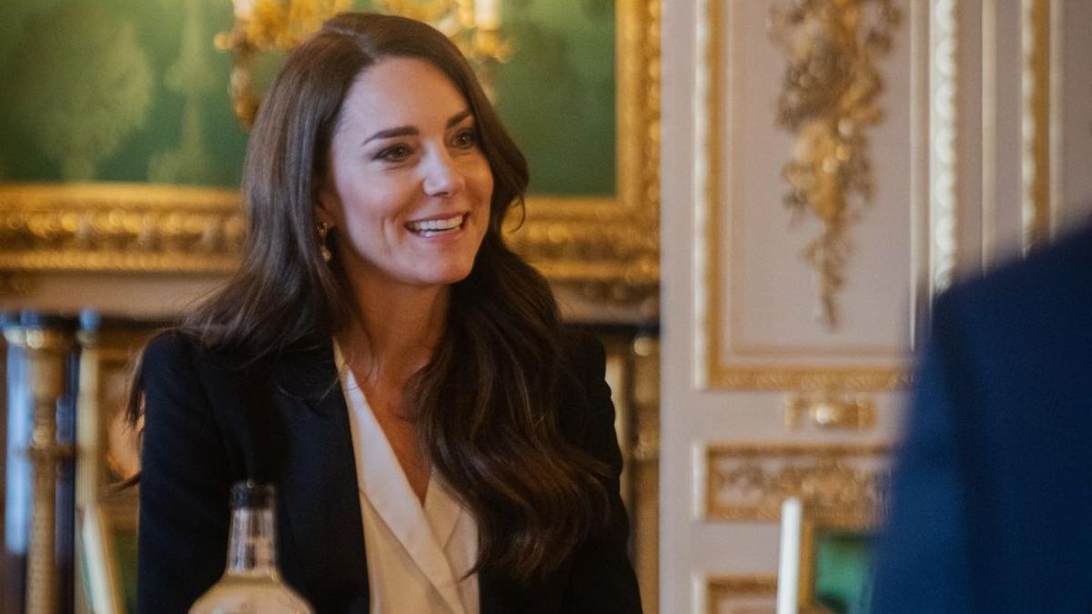 Кейт Міддлтон у вбранні за 2 тисячі доларів – фото образу Кейт Міддлтон у вбранні за 2 тисячі доларів – фото образу