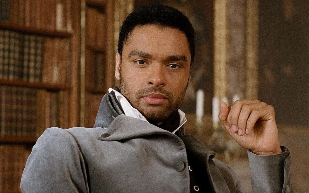 Реге Пейдж из Бриджертонов стал самым красивым мужчиной мира Реге Пейдж из Бриджертонов стал самым красивым мужчиной мира