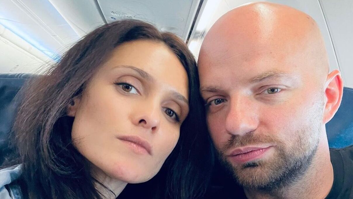 Слава Демин показал архивное фото с женой и заговорил о любви Слава Демин показал архивное фото с женой и заговорил о любви