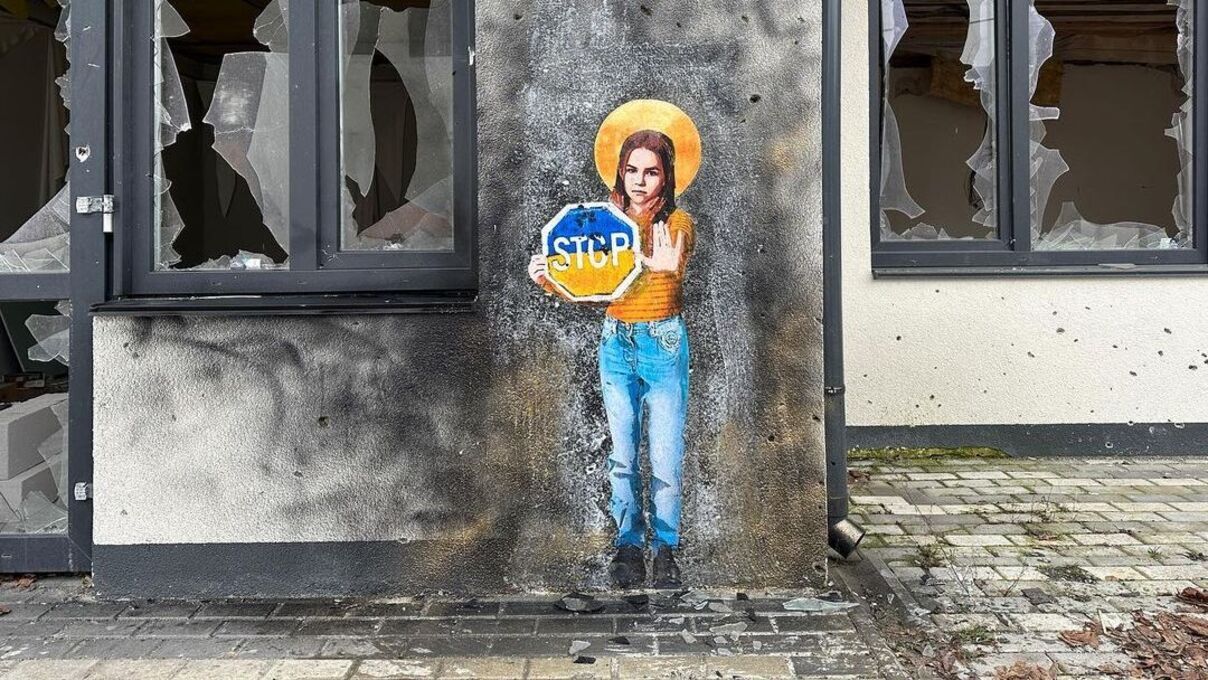 Італієць TVboy показав нове графіті в Бучі - фото і відео візиту