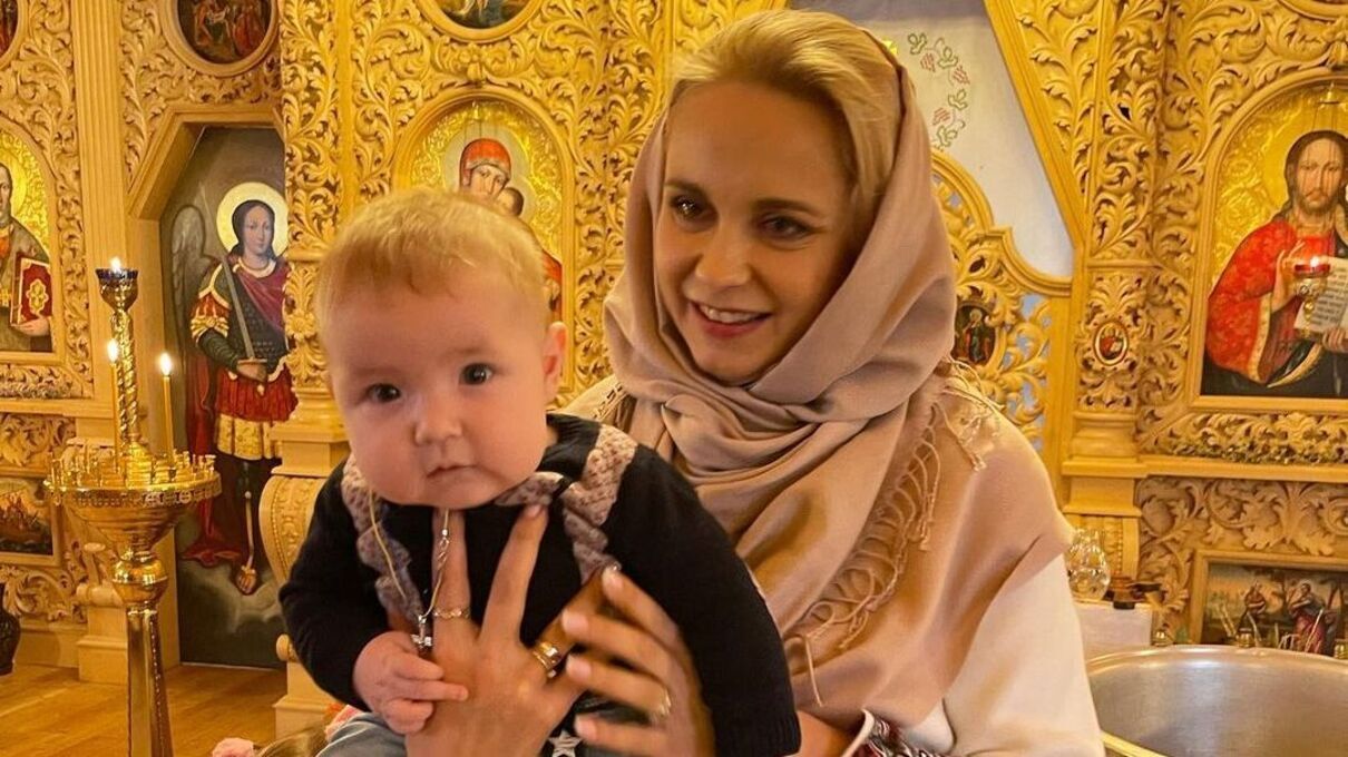 Лілія Ребрик ушосте стала хрещеною мамою - зворушливі фото Лілія Ребрик ушосте стала хрещеною мамою - зворушливі фото