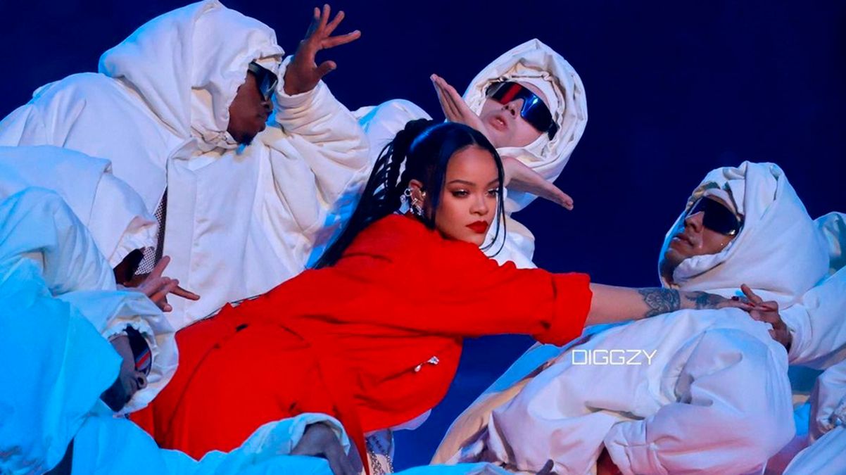 Ріанна на Супербоулі-2023 Ріанна на Супербоулі-2023