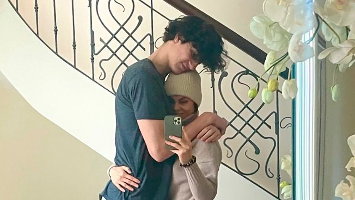 Ексдружина Кличка показала молодшого сина – він вищий на дві голови – фото Ексдружина Кличка показала молодшого сина – він вищий на дві голови – фото