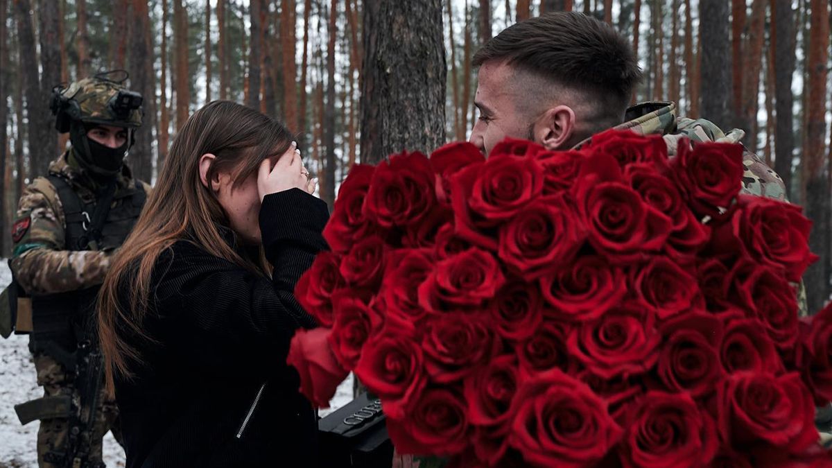 Як освідчувалися українські військові – вірусні відео, фото Як освідчувалися українські військові – вірусні відео, фото