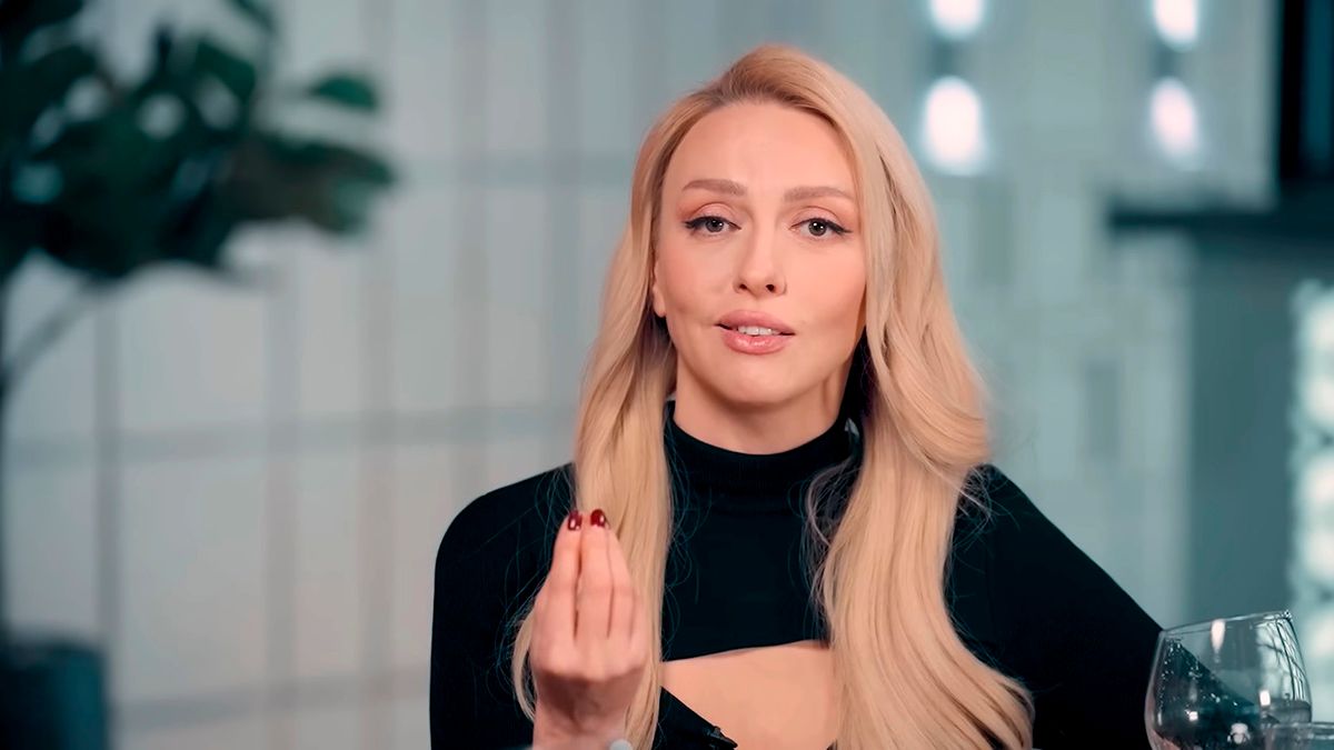 Оля Полякова призналась, разведется ли после 20 лет брака – неожиданное заявление Оля Полякова призналась, разведется ли после 20 лет брака – неожиданное заявление