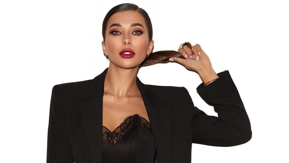 Міс Україна Всесвіт Анна Неплях зізналась, чи була стрілянина в її авто Міс Україна Всесвіт Анна Неплях зізналась, чи була стрілянина в її авто