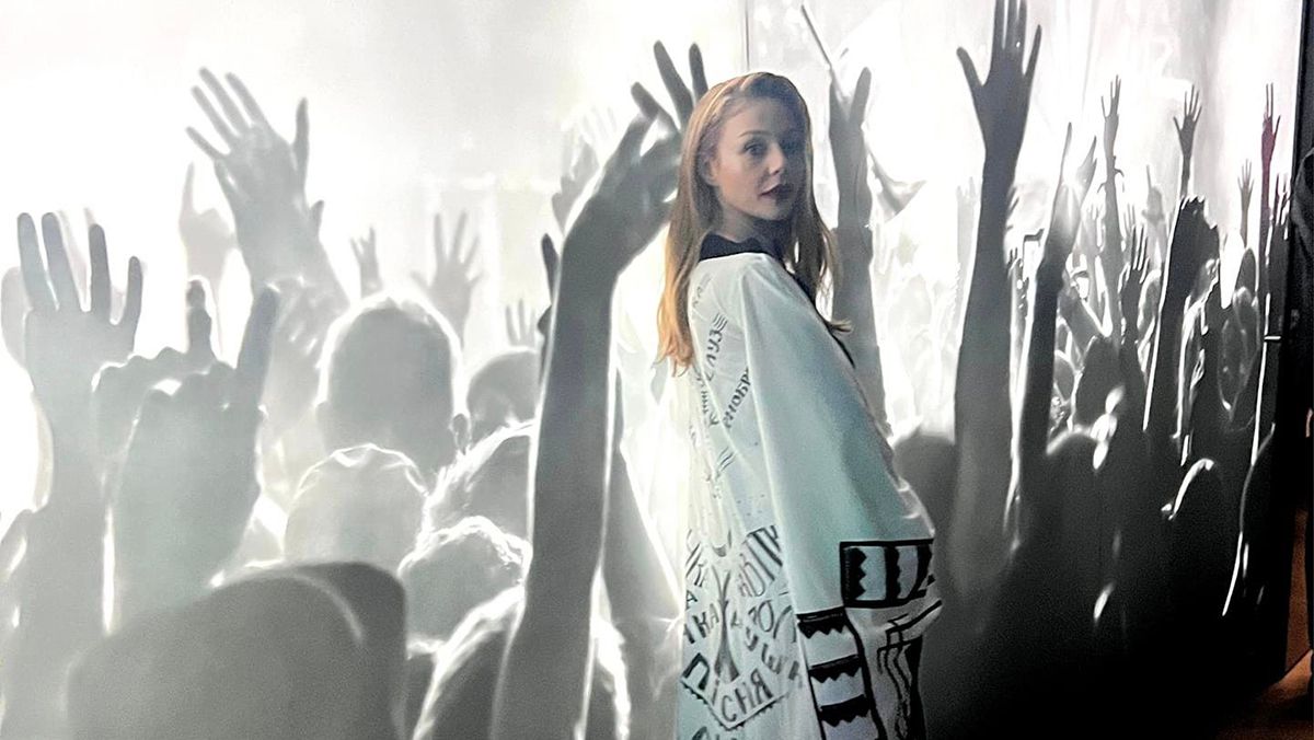 Тина Кароль появилась на Берлинале в платье со словами Шевченко - фото, видео Тина Кароль появилась на Берлинале в платье со словами Шевченко - фото, видео