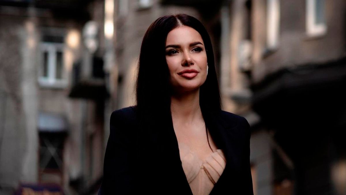 Алина Шаманская провела уикенд с Эллертом из Холостячки – как он выехал в США Алина Шаманская провела уикенд с Эллертом из Холостячки – как он выехал в США