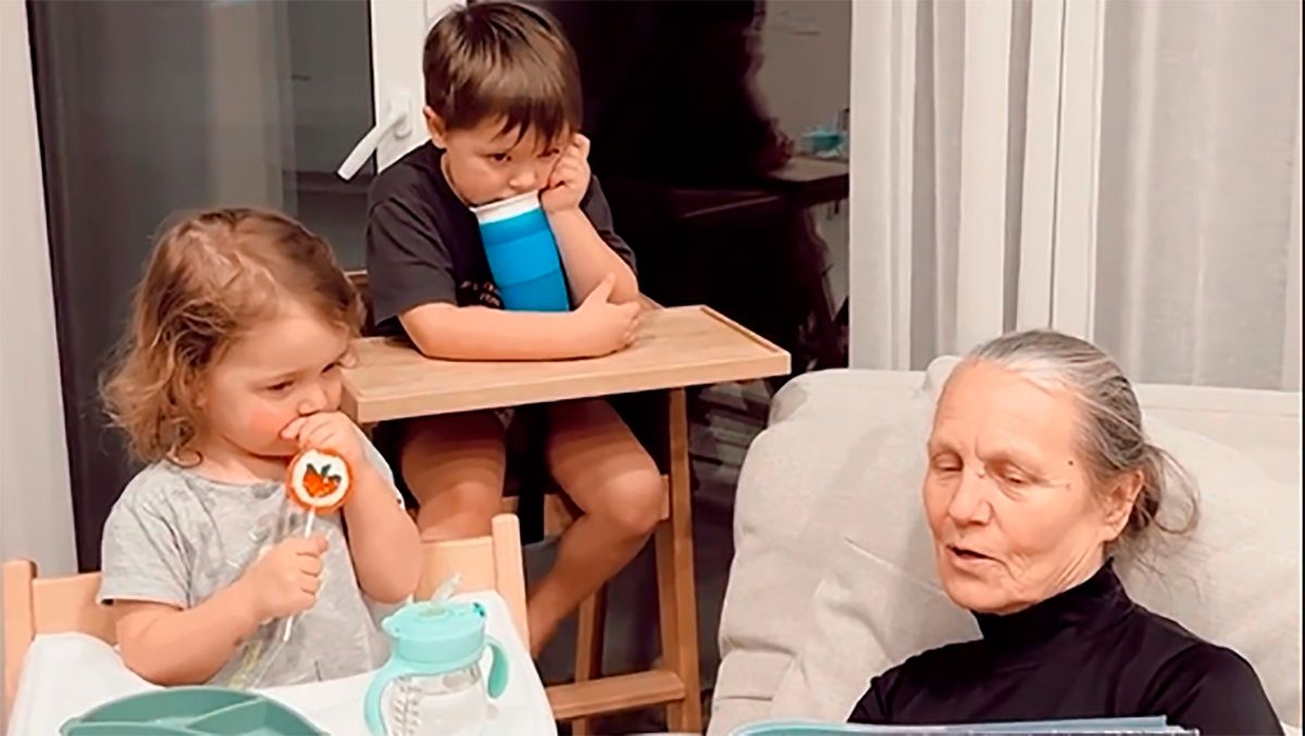 Світлана Тарабарова показала маму після обстрілу Херсона – рідкісне відео Світлана Тарабарова показала маму після обстрілу Херсона – рідкісне відео