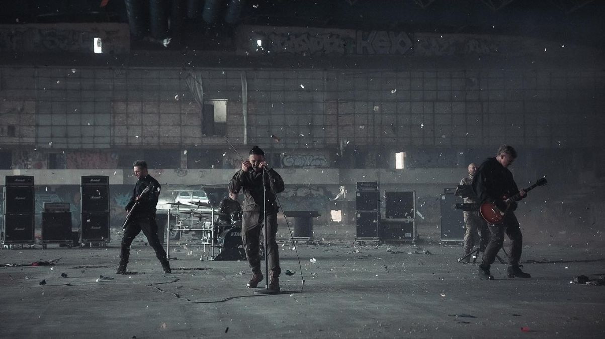 Фортеця Бахмут – Антитіла – акустична версія слухати, дивитись онлайн Фортеця Бахмут – Антитіла – акустична версія слухати, дивитись онлайн