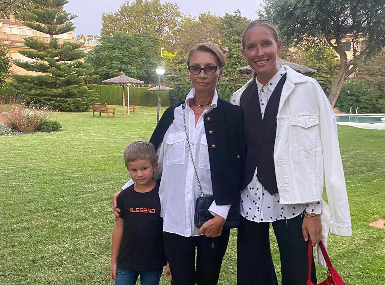 Екатерина Осадчая поздравила маму с днем рождения Екатерина Осадчая поздравила маму с днем рождения