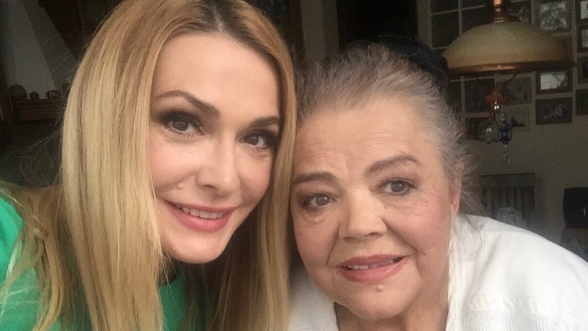 Ольга Сумская потеряла маму год назад – как она вспоминает о потере Ольга Сумская потеряла маму год назад – как она вспоминает о потере