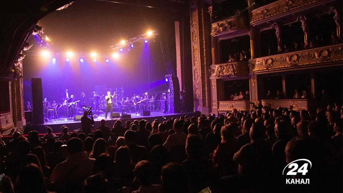 СКАЙ во Львове – в опере состоялись благотворительные концерты, фото