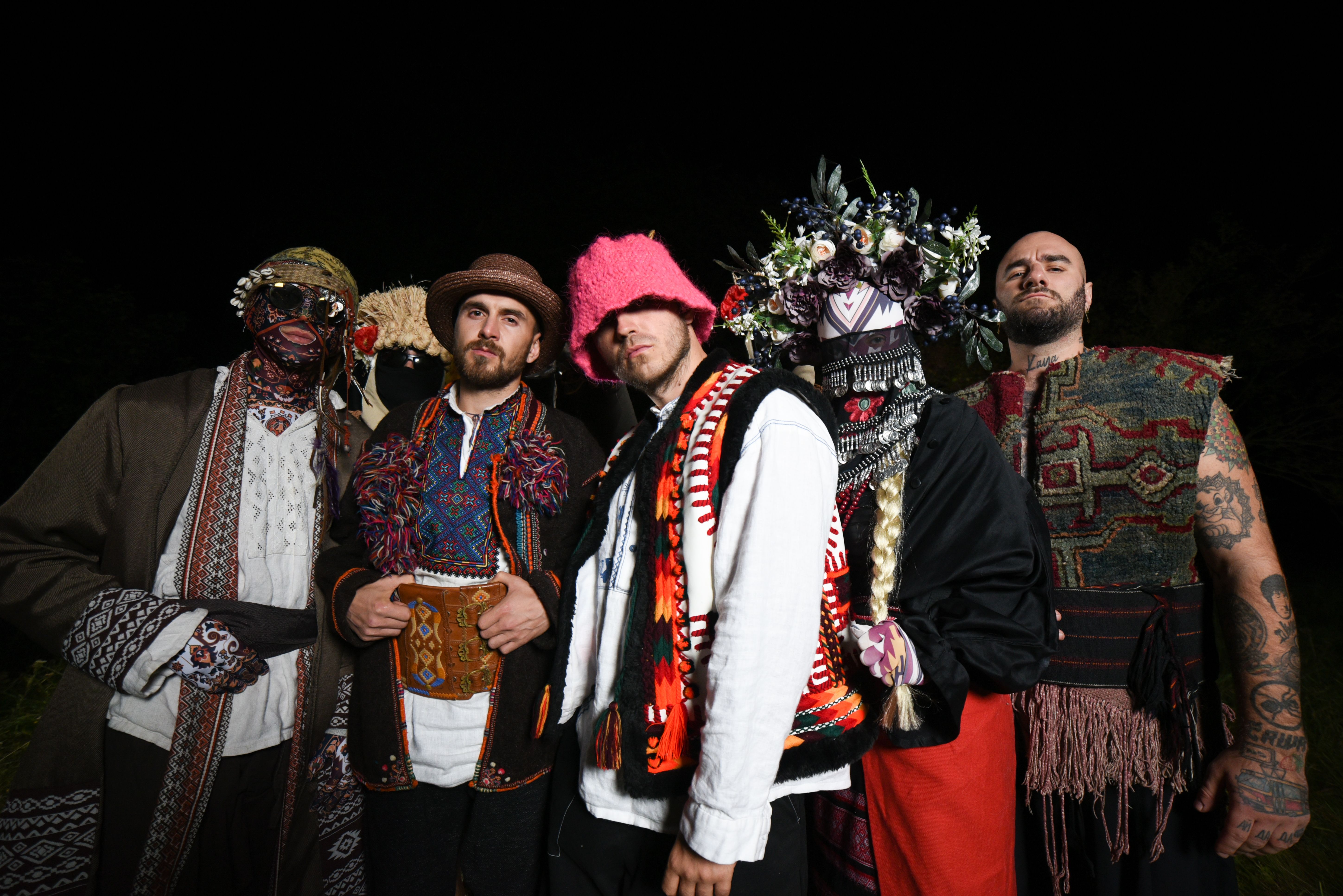 Kalush Orchestra выпустили первый англоязычный трек Changes Kalush Orchestra выпустили первый англоязычный трек Changes