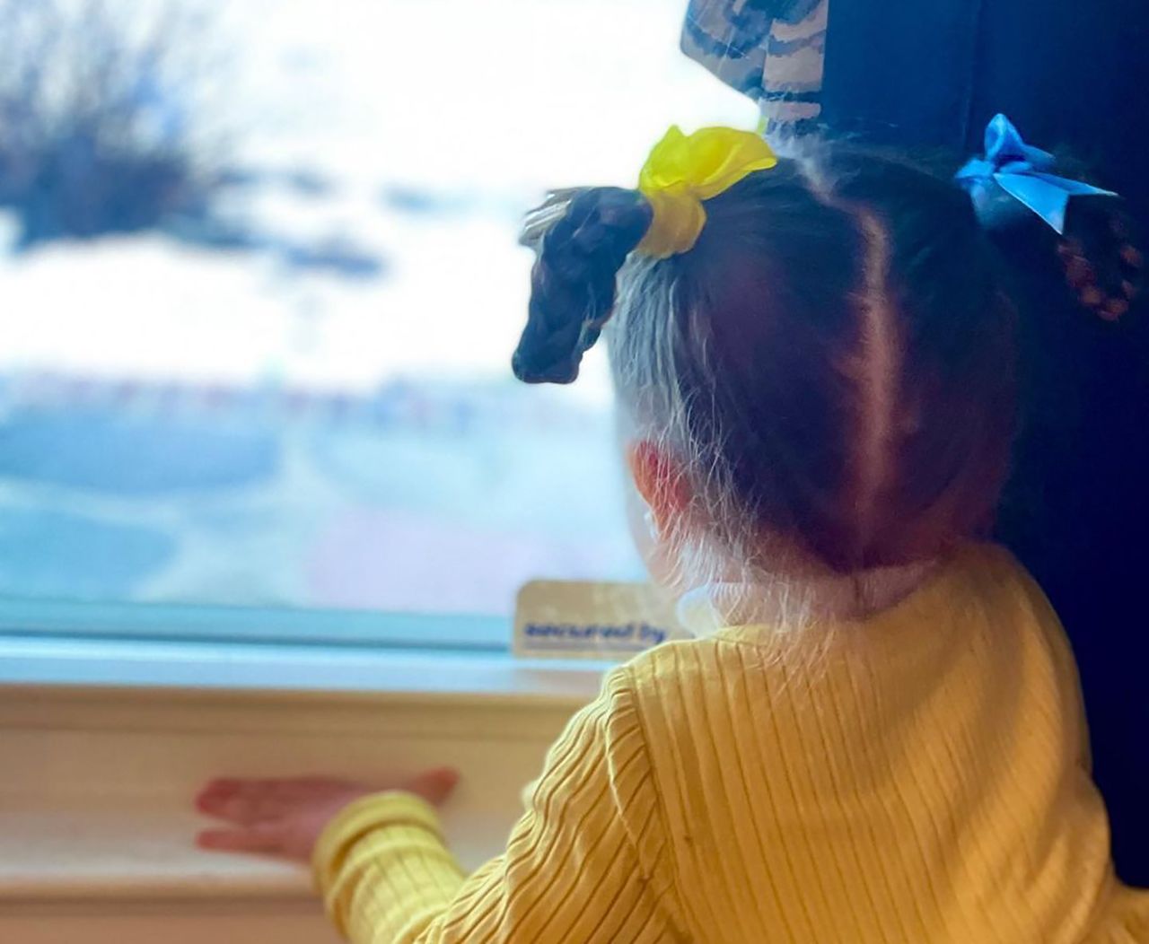 Alyosha показала дочь Марию Alyosha показала дочь Марию