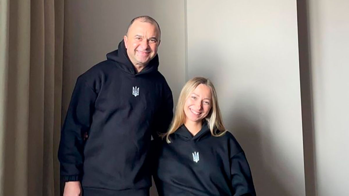 Віктор Павлік купив авто за 2 мільйони гривень – звідки гроші – фото Віктор Павлік купив авто за 2 мільйони гривень – звідки гроші – фото