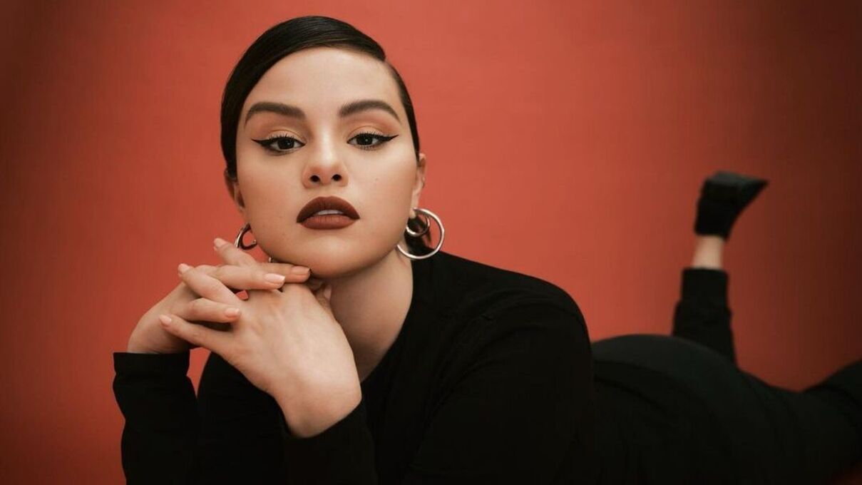 Селена Гомес побила рекорд в Instagram - скільки в неї підписників Селена Гомес побила рекорд в Instagram - скільки в неї підписників