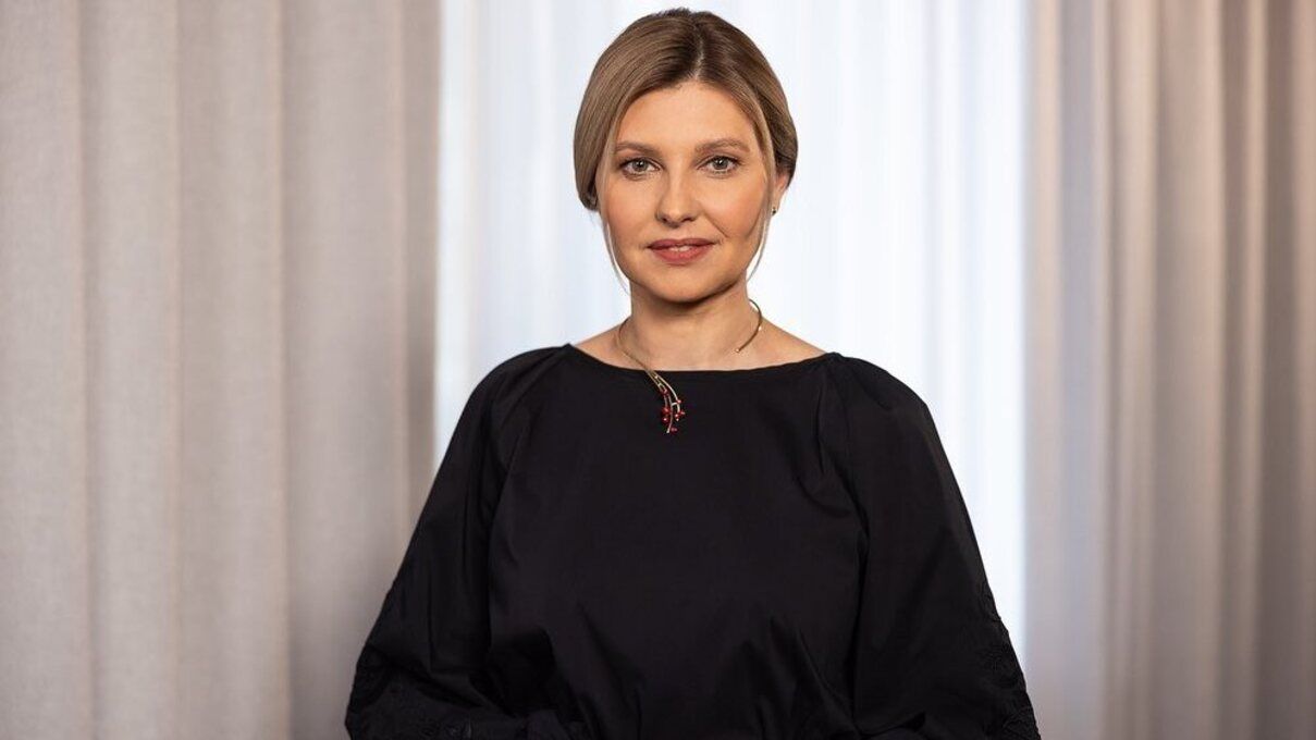Елена Зеленская очаровала образом - фото в вышитой блузке