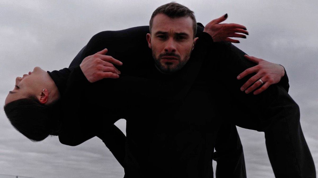 Анна Різатдінова станцювала на тлі руйнувань Києва – мережа у сльозах – відео Анна Різатдінова станцювала на тлі руйнувань Києва – мережа у сльозах – відео