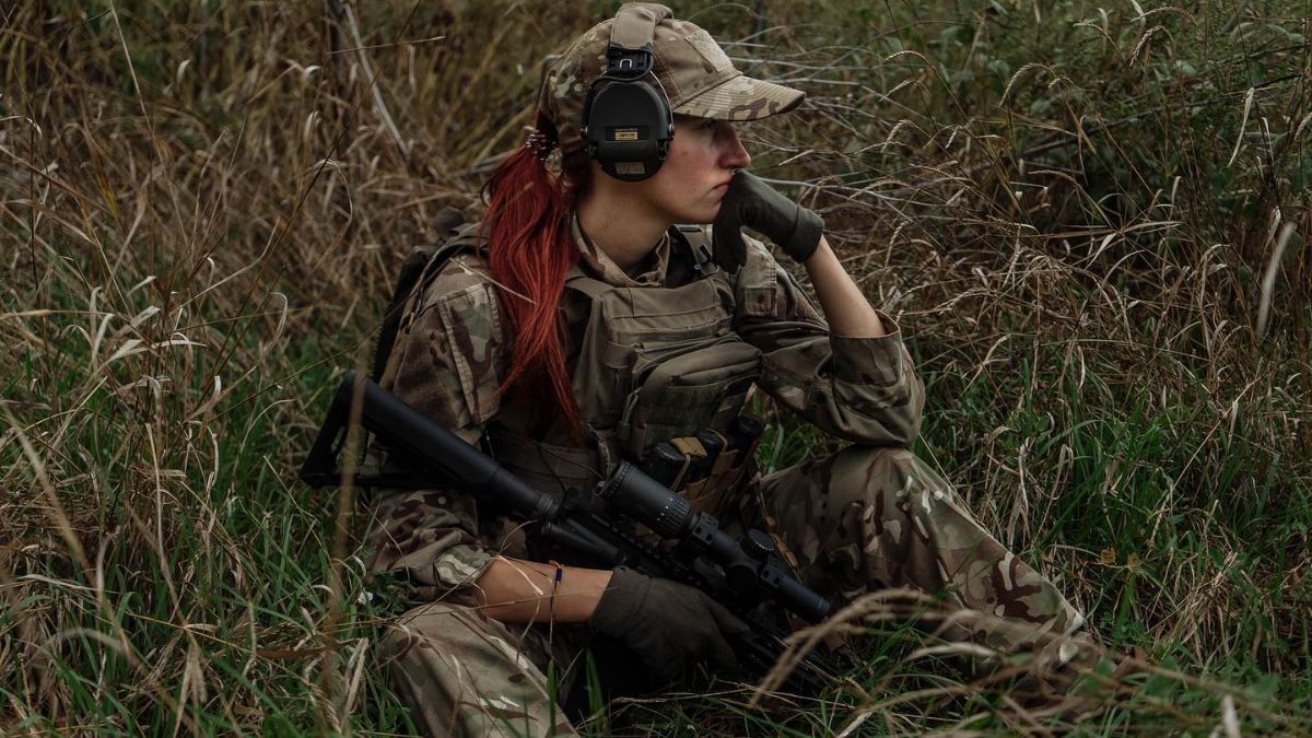 Как Евгения Эмеральд стала снайперкой – интервью защитницы
