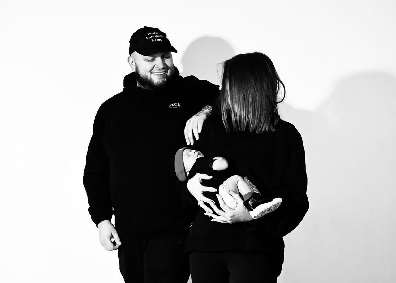 Kyivstoner с женой и дочерью Kyivstoner с женой и дочерью