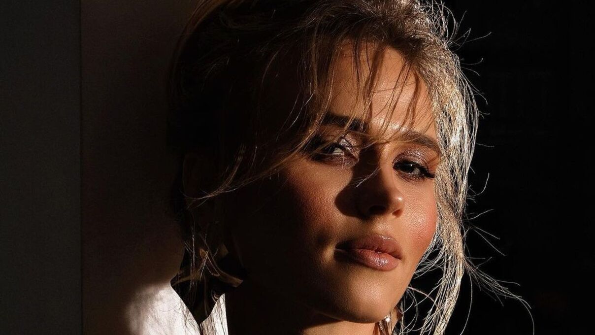 Анна Кошмал після Квіткової і Мішиної знялась у відвертій фотосесії Анна Кошмал після Квіткової і Мішиної знялась у відвертій фотосесії