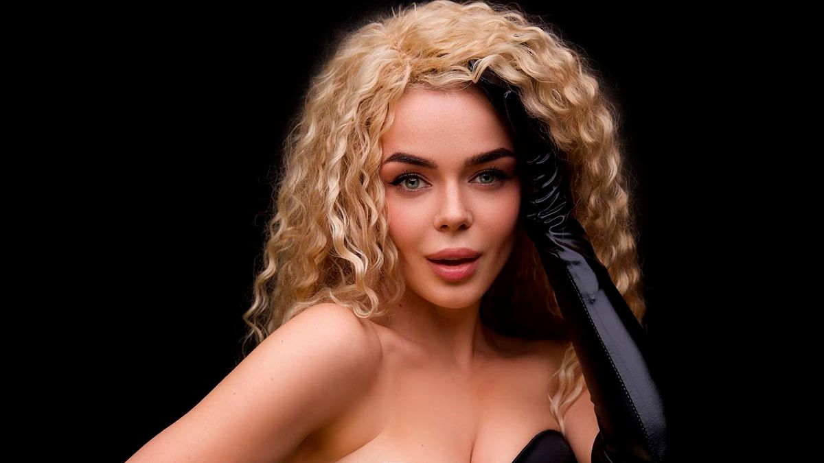 Аліна Гросу пішла на роботу у США – на що витрачає гроші співачка Аліна Гросу пішла на роботу у США – на що витрачає гроші співачка