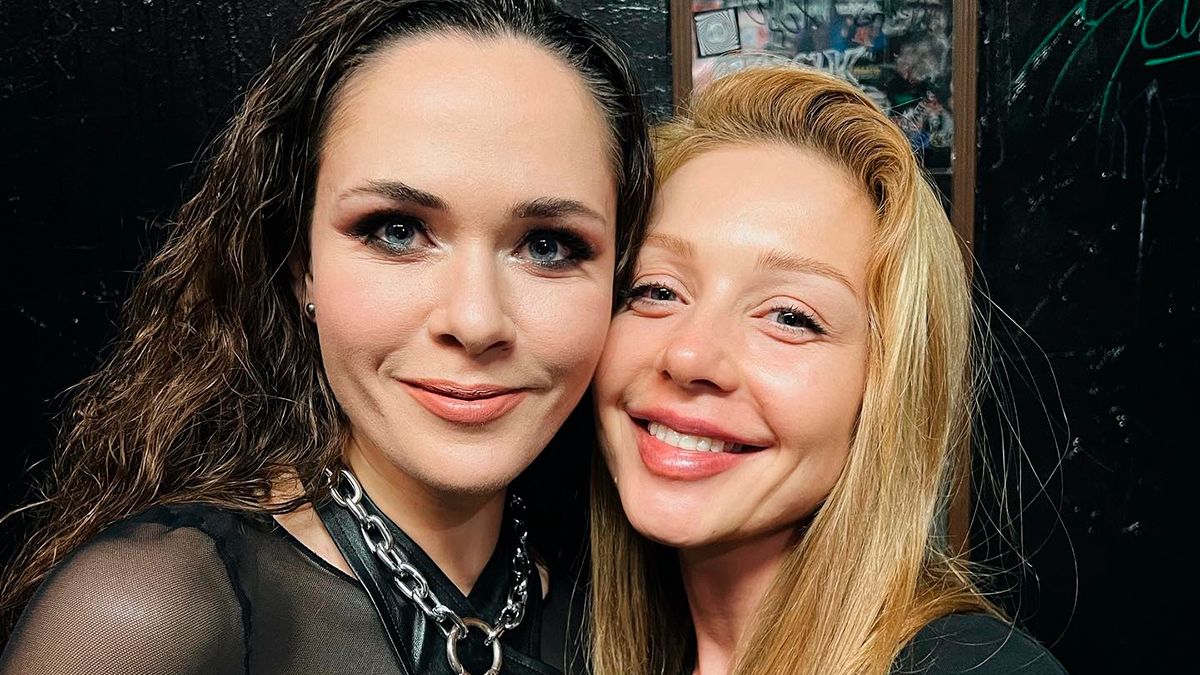 Тіна Кароль виступила з Юлією Саніною в Лос-Анджелесі – як це було – відео Тіна Кароль виступила з Юлією Саніною в Лос-Анджелесі – як це було – відео