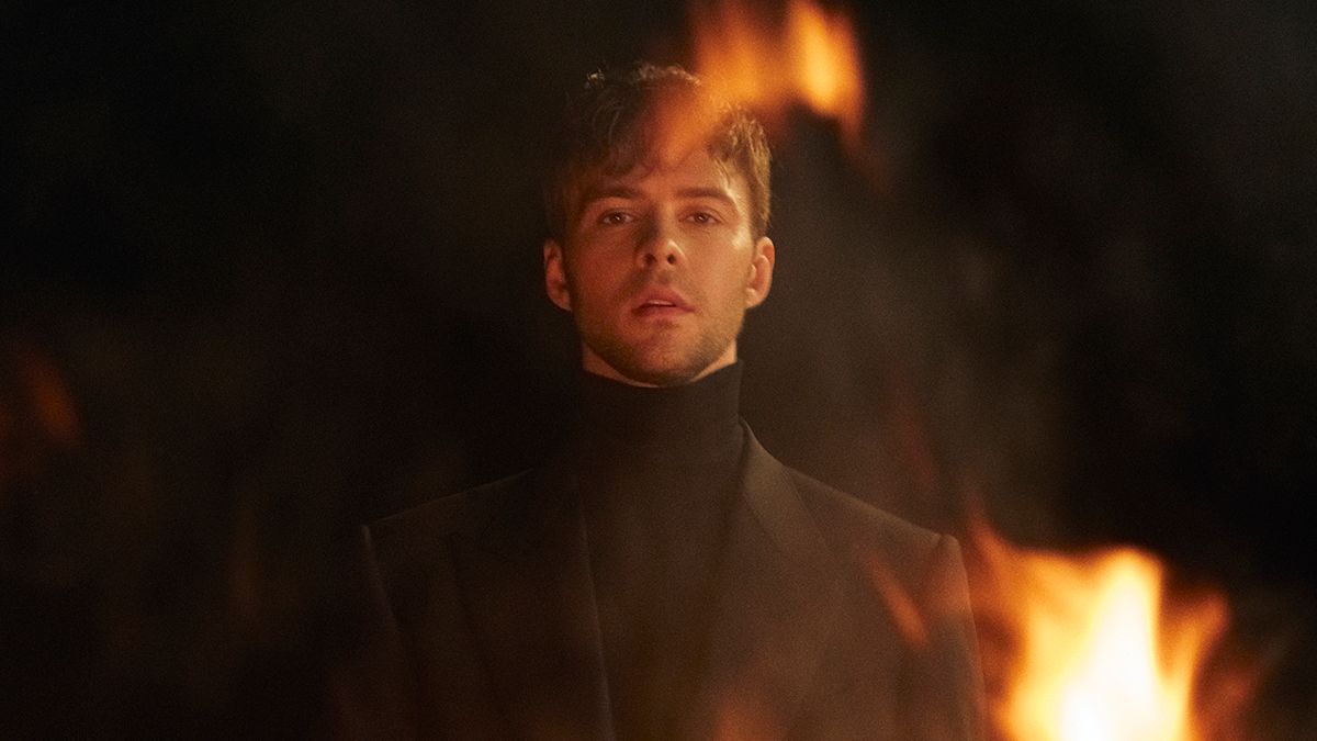 Макс Барських випустив англомовну пісню – 5 Missing Calls – реакція мережі Макс Барських випустив англомовну пісню – 5 Missing Calls – реакція мережі