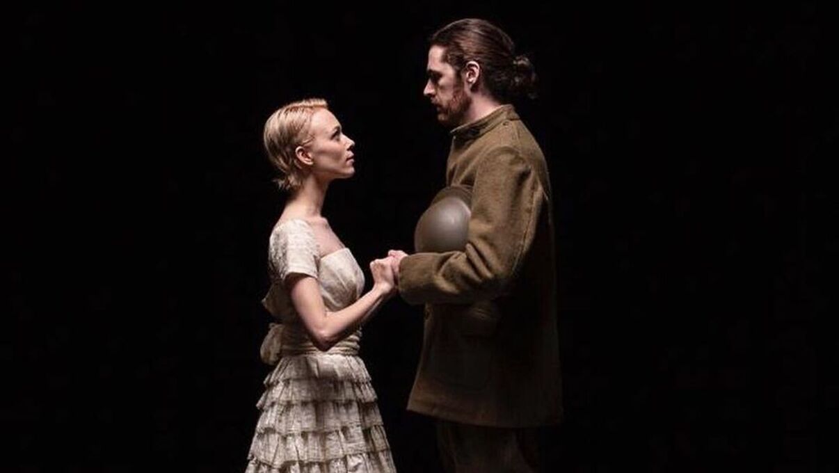 Іванна Сахно з України знялась у кліпі Hozier про війно - відео онлайн Іванна Сахно з України знялась у кліпі Hozier про війно - відео онлайн