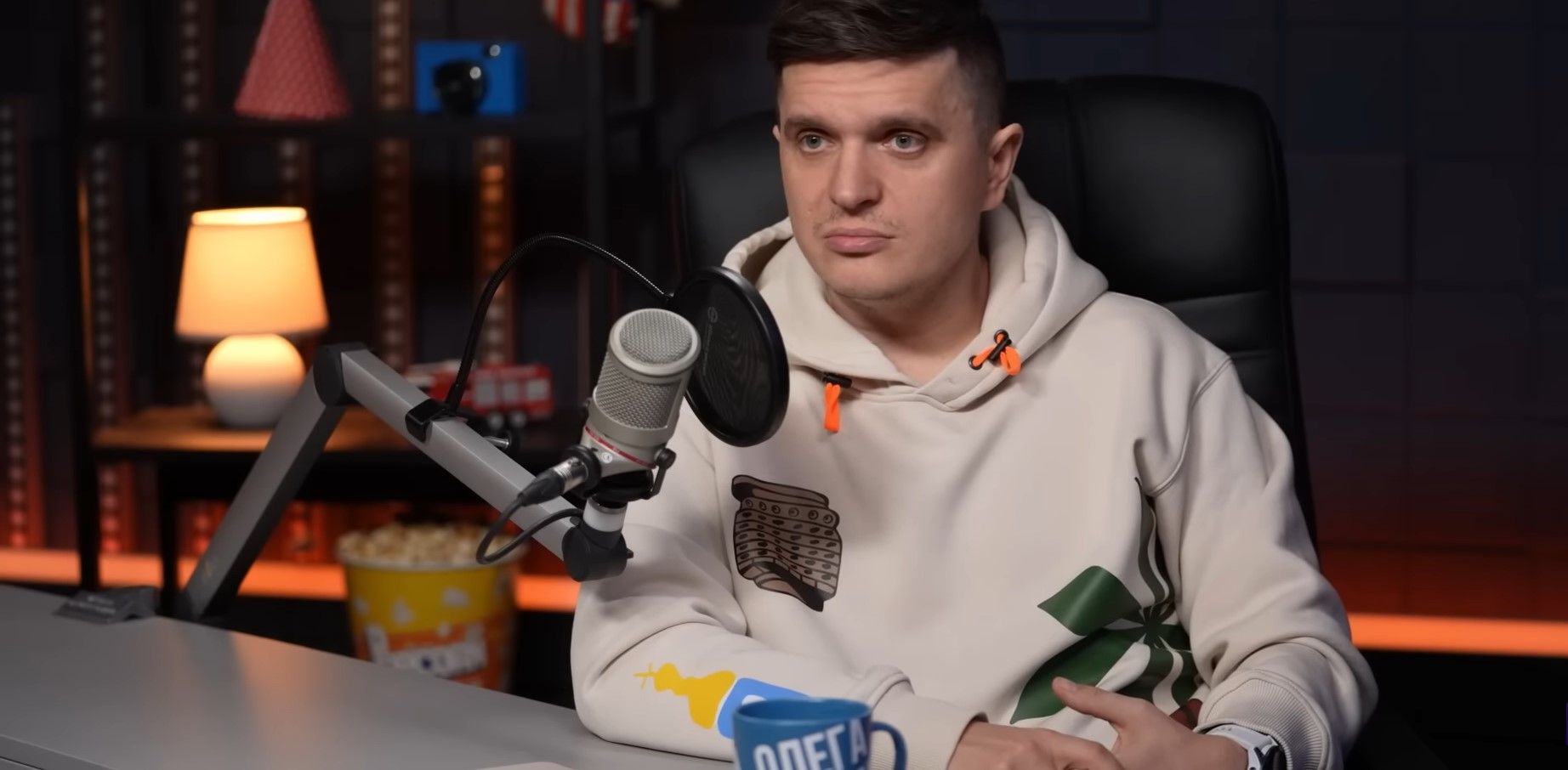 Анатолій Анатоліч розсекретив суму, яку витрачає на сім'ю на місяць Анатолій Анатоліч розсекретив суму, яку витрачає на сім'ю на місяць