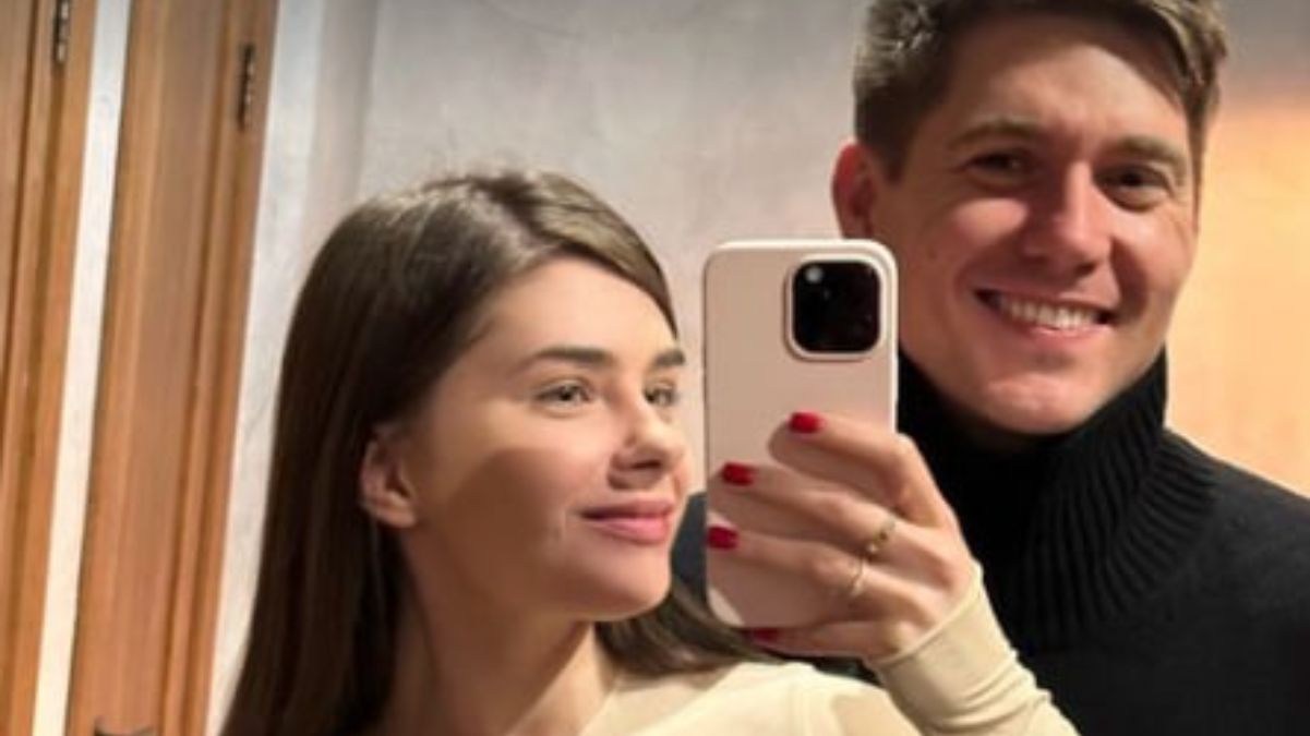 Владимир Остапчук с девушкой поздравил с Пасхой – фото пары
