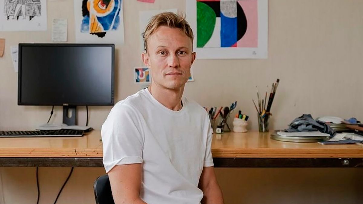 Художнику Майдукову присвоїли премію миру Ремарка – у цьому замішана росіянка Художнику Майдукову присвоїли премію миру Ремарка – у цьому замішана росіянка