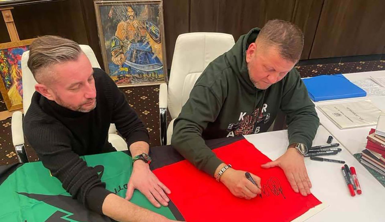 Сергій Жадан з Валерієм Залужним Сергій Жадан з Валерієм Залужним