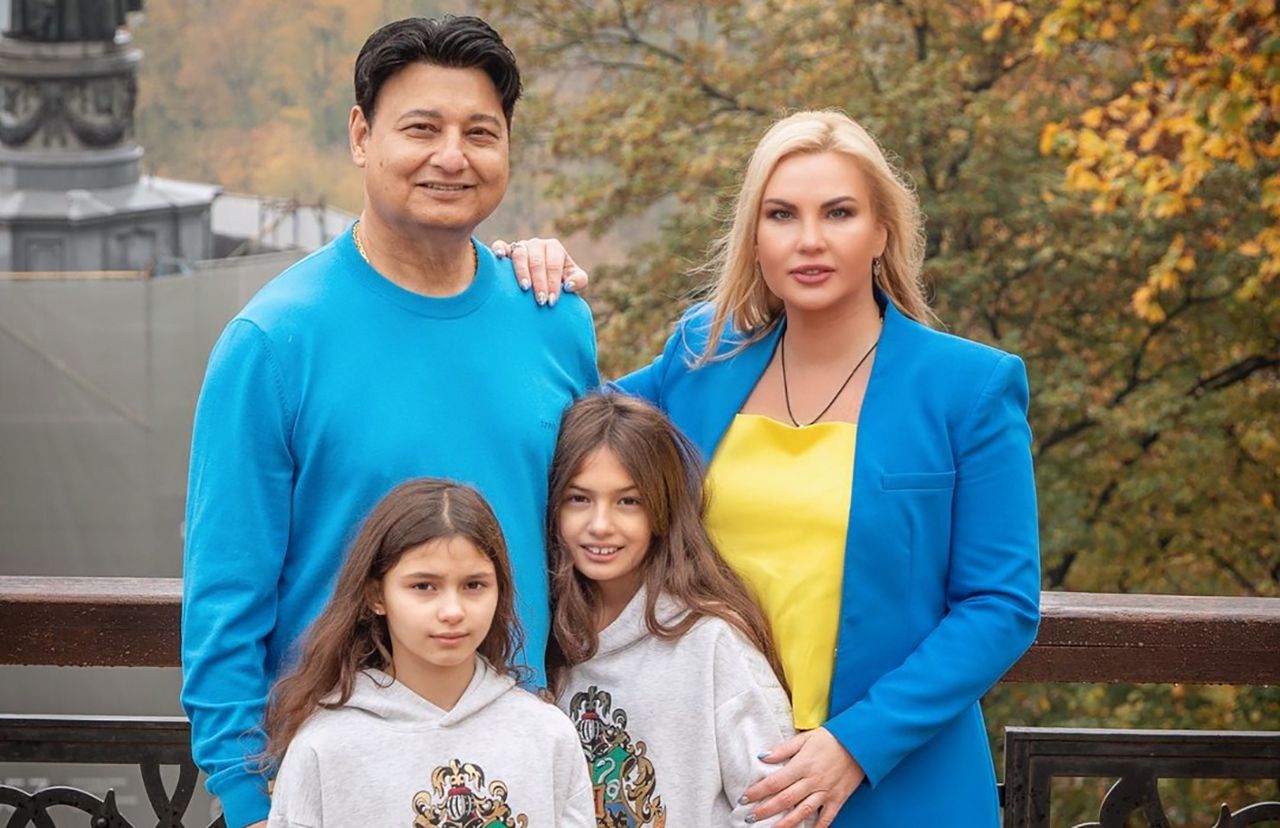 Камалія з сім'єю Камалія з сім'єю