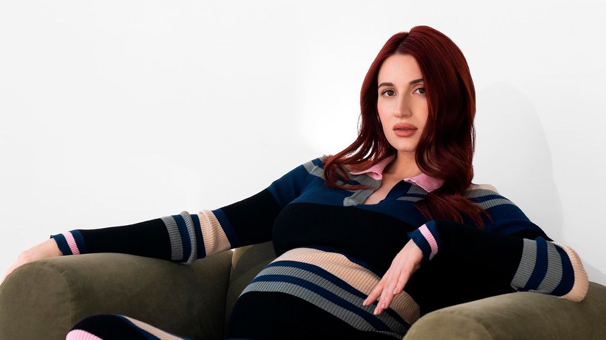 Євгенія Емеральд поскаржилася на здоров'я після пологів – що зі снайперкою Євгенія Емеральд поскаржилася на здоров'я після пологів – що зі снайперкою