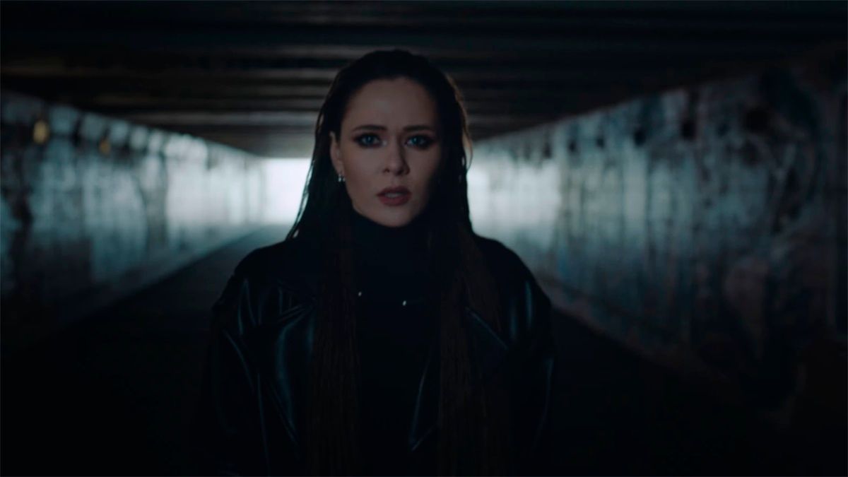 The Hardkiss – Festival – відео з Юлією Саніною та феєрверками в Києві The Hardkiss – Festival – відео з Юлією Саніною та феєрверками в Києві