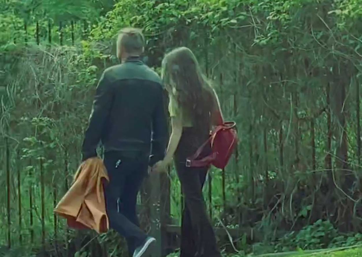 Сергій Жадан "засвітився" на прогулянці з дівчиною Сергій Жадан "засвітився" на прогулянці з дівчиною