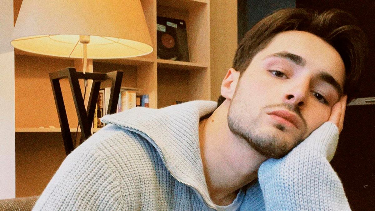 Відомого співака KHAYAT не випустили з України – як він відреагував Відомого співака KHAYAT не випустили з України – як він відреагував