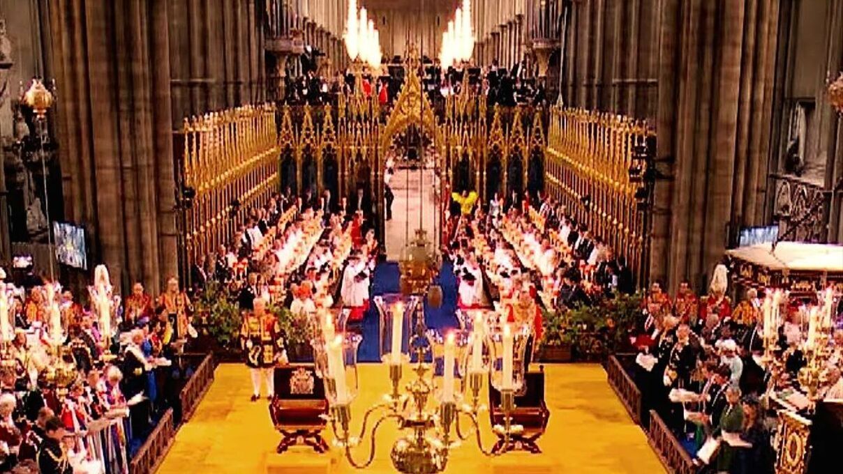 Коронация Чарльза ІІІ - на события появилась загадочная персона - видео Коронация Чарльза ІІІ - на события появилась загадочная персона - видео