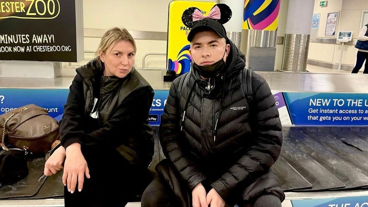 Євробачення 2023 - Вєрка Сердючка з мамою прибули в Ліверпуль Євробачення 2023 - Вєрка Сердючка з мамою прибули в Ліверпуль