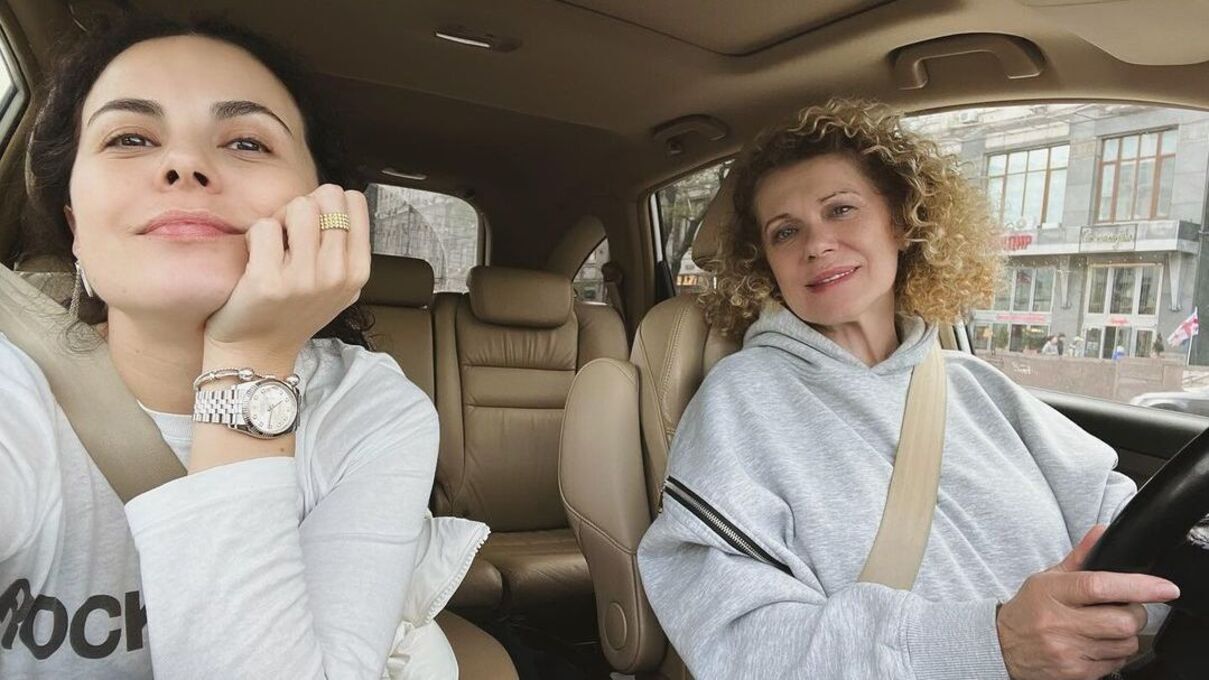 Настя Каменських показала маму в День матері - як вона виглядає Настя Каменських показала маму в День матері - як вона виглядає