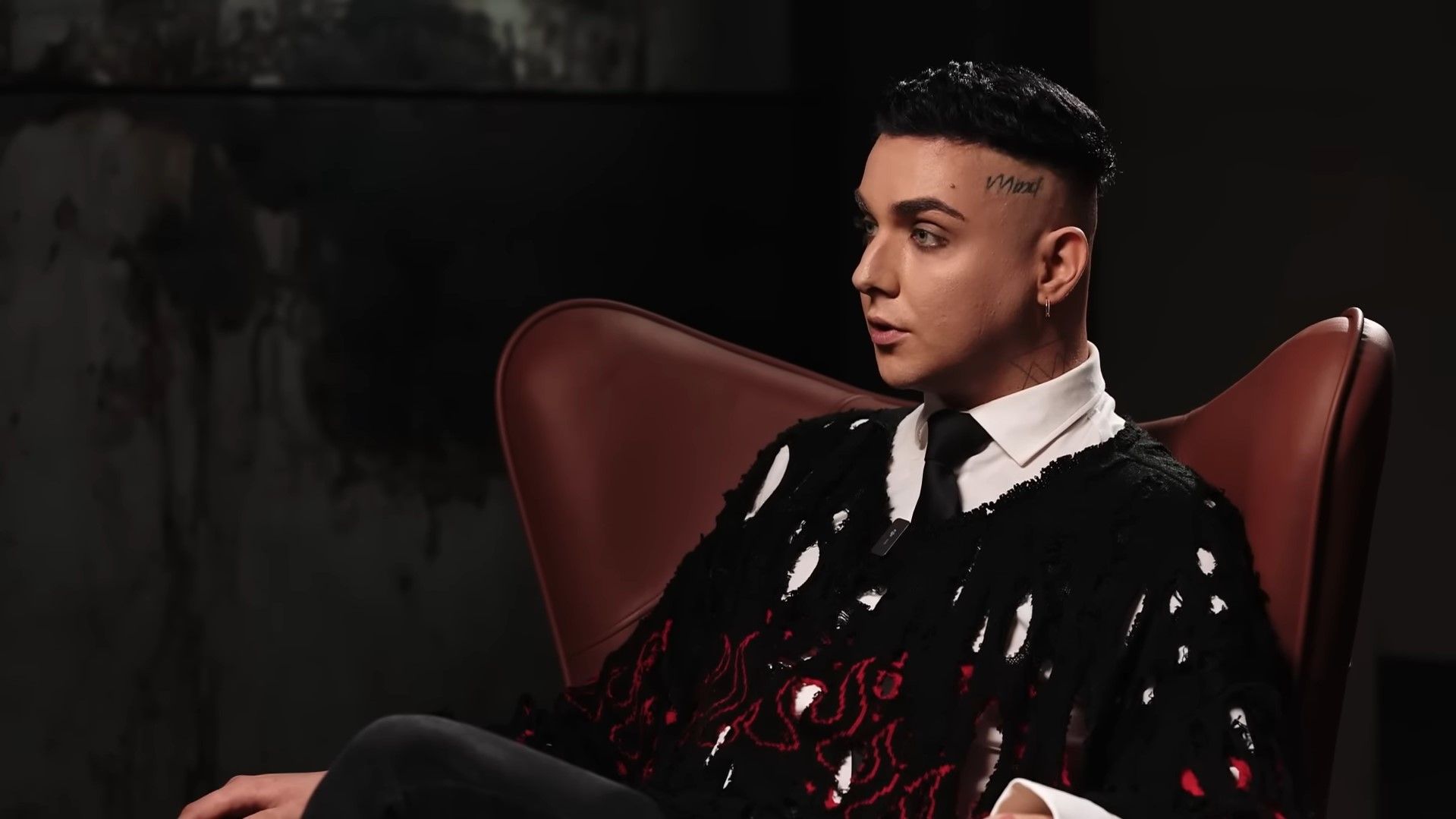 MELOVIN не довіряє артистам, що перевзулись через війну MELOVIN не довіряє артистам, що перевзулись через війну