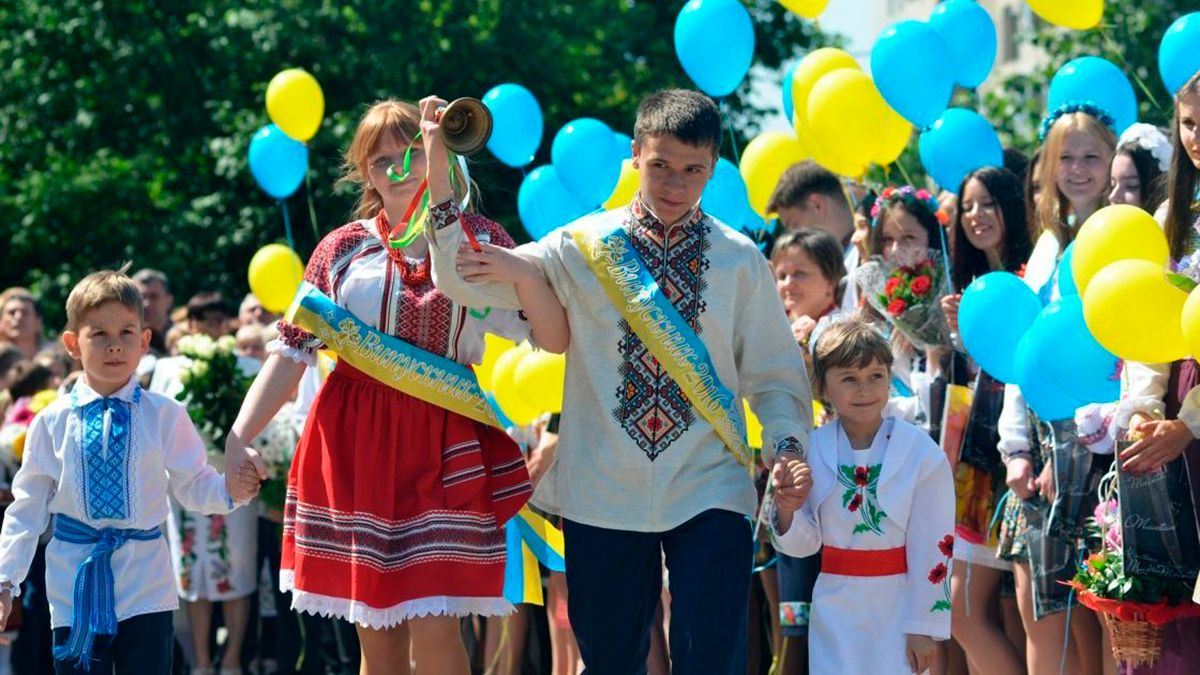 5 пісень на останній дзвоник – текс, відео – слухати онлайн 5 пісень на останній дзвоник – текс, відео – слухати онлайн