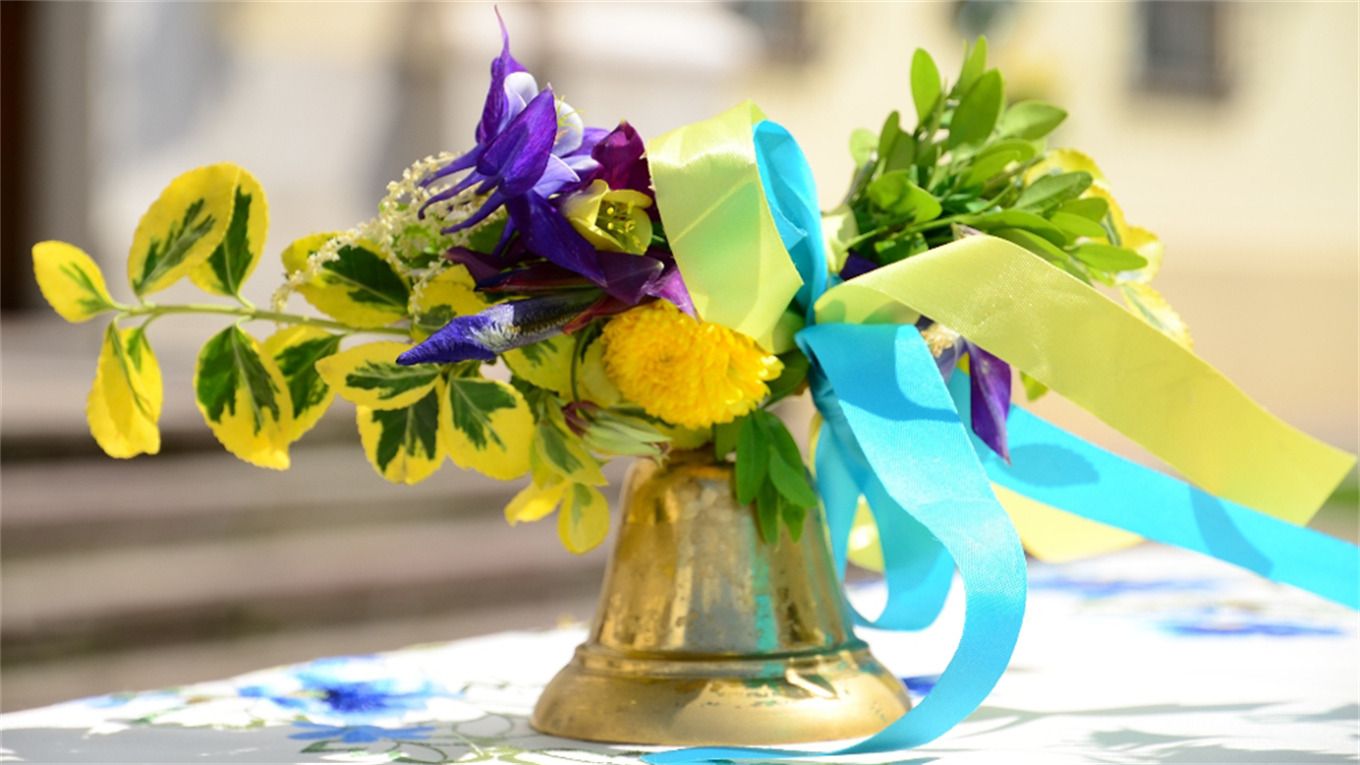 Пісні на останній дзвінок 2023 - Скрябін, Наталія Май - відео Пісні на останній дзвінок 2023 - Скрябін, Наталія Май - відео