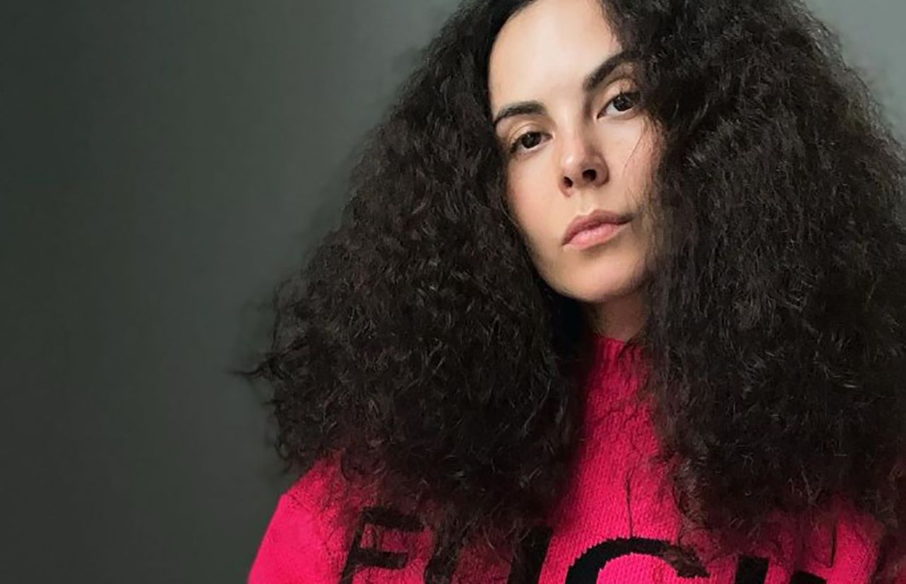 Настя Каменских надела свитер Fuck you Putin Настя Каменских надела свитер Fuck you Putin