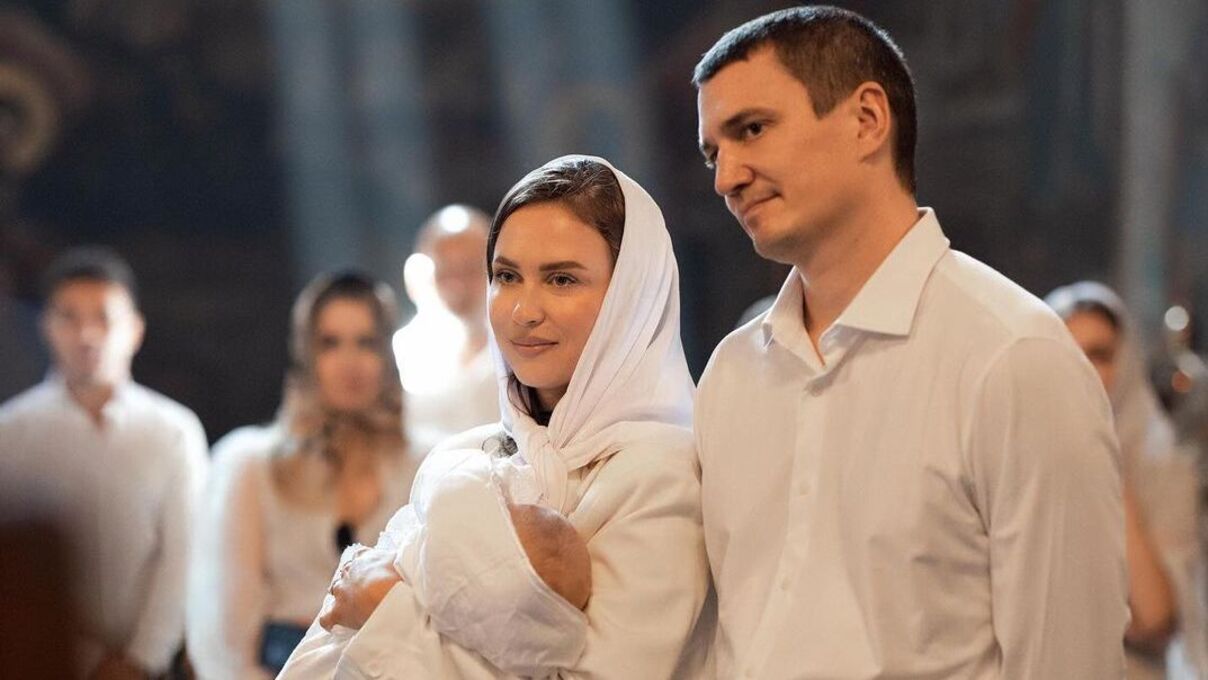 Блогерка Вікторія Маремуха охрестила сина - хто став хрещеним батьком