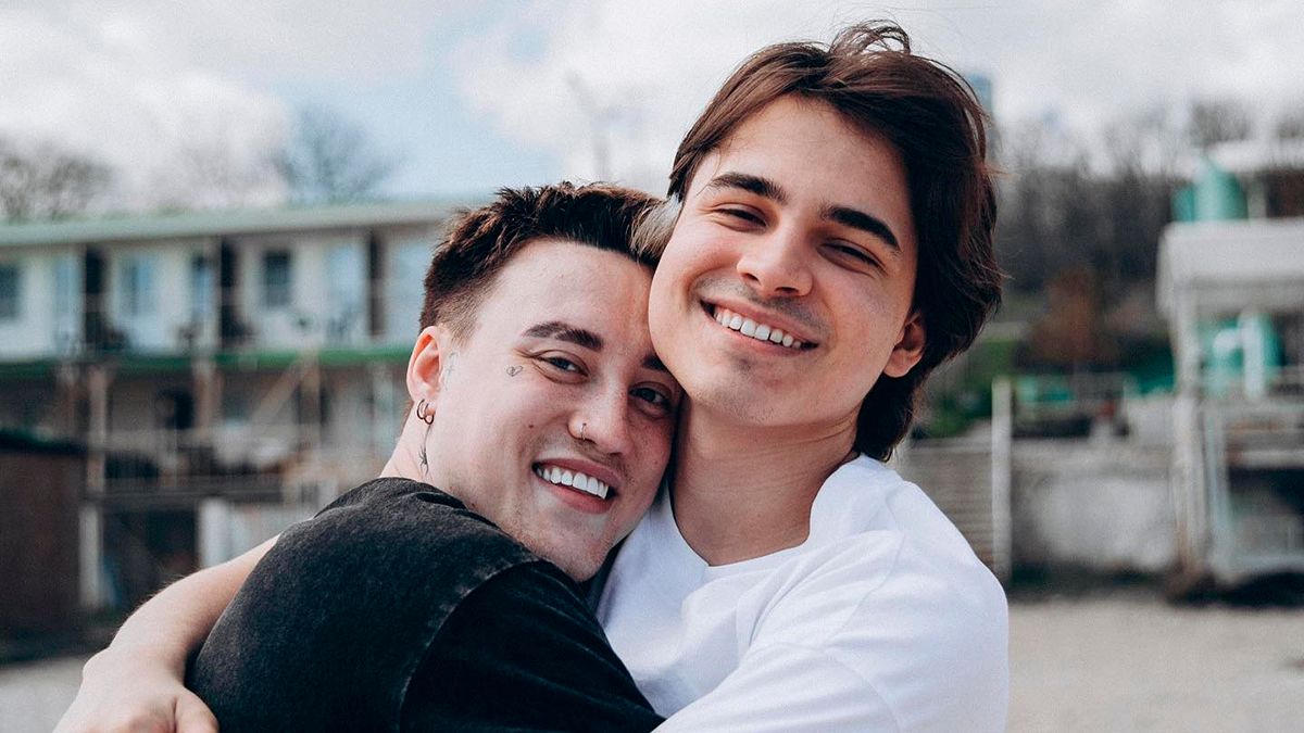 Олег Машуковський показав свого хлопця – з ким зустрічається блогер – фото Олег Машуковський показав свого хлопця – з ким зустрічається блогер – фото